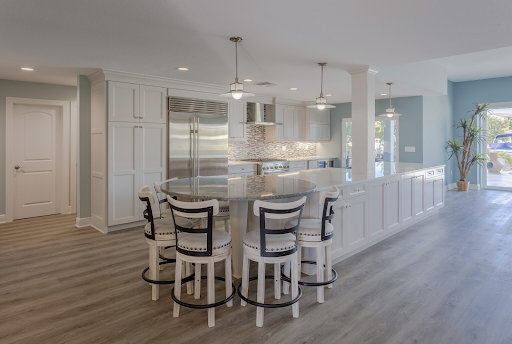 Hiring Local Custom Home Builders in St. Pete Beach: Key Benefits