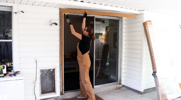 How To Find The Right Contractor For Patio Door Installation In Tampa, FL