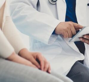 Why Visiting A Vein Specialist In Las Vegas Is Essential For Leg Health