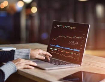 Cross-Rate Comparisons That Reveal Currency Leadership